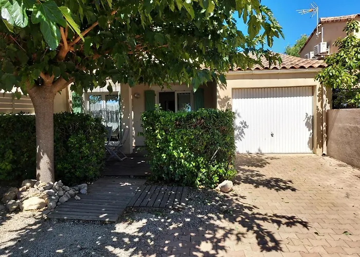 Charmante Maison Leucate Avec Garage, Acces Direct A La Plage